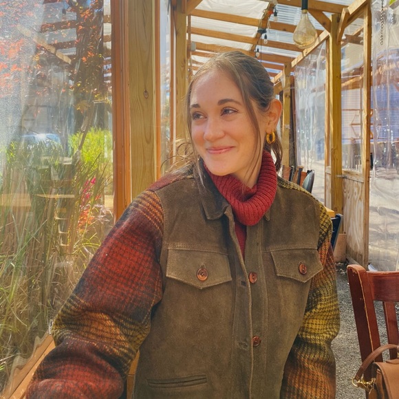 Meet your Posher, Jennifer - Picture 5 of 12